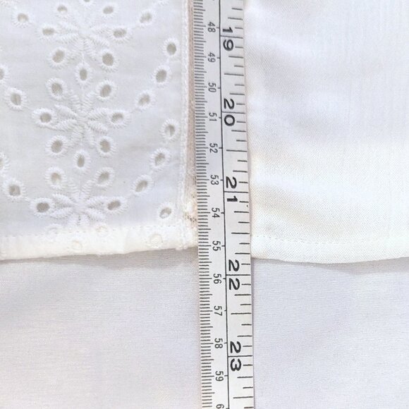 NWT Torrid | Sleeveless Gauze Flyaway Tank Cloud Dancer White | Size 2X (18-20) - Picture 10 of 12